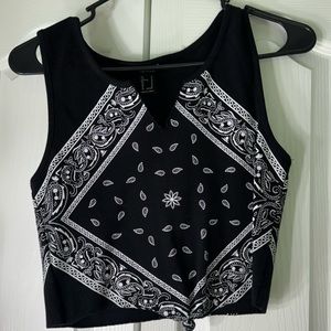 BLACK & WHITE TANK TOP